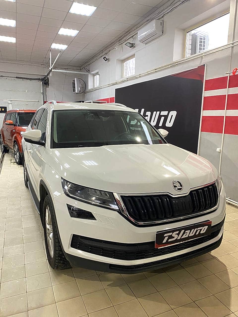 Шумоизоляция Skoda Kodiaq в пакете Элит в Алматы Шумоизоляция Skoda Kodiaq в пакете Элит в Алматы
